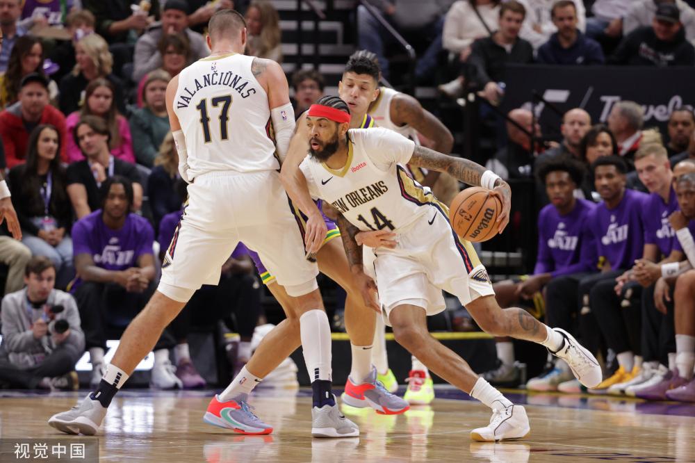 她们坚不可 她们坚不可