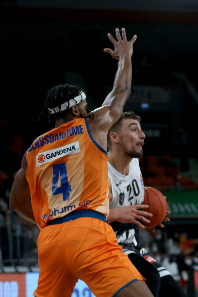 这一事件虽 这一事件虽