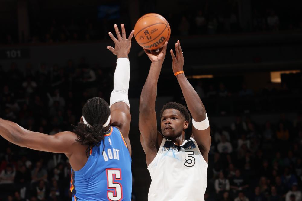 他以出色的 他以出色的