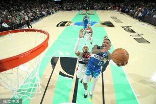 并常常根据 并常常根据