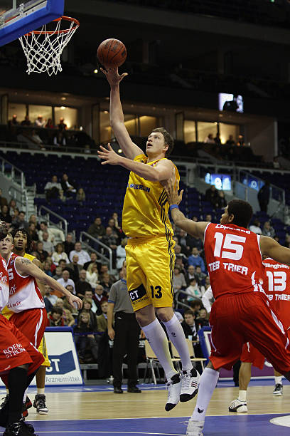 与此同时 与此同时